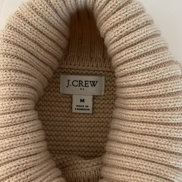 J Crew tan turtleneck sweater beautiful condition women’s size M - Picture 5 of 13